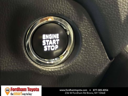 Certified 2025 Toyota RAV4 XLE AWD/4WD image 25