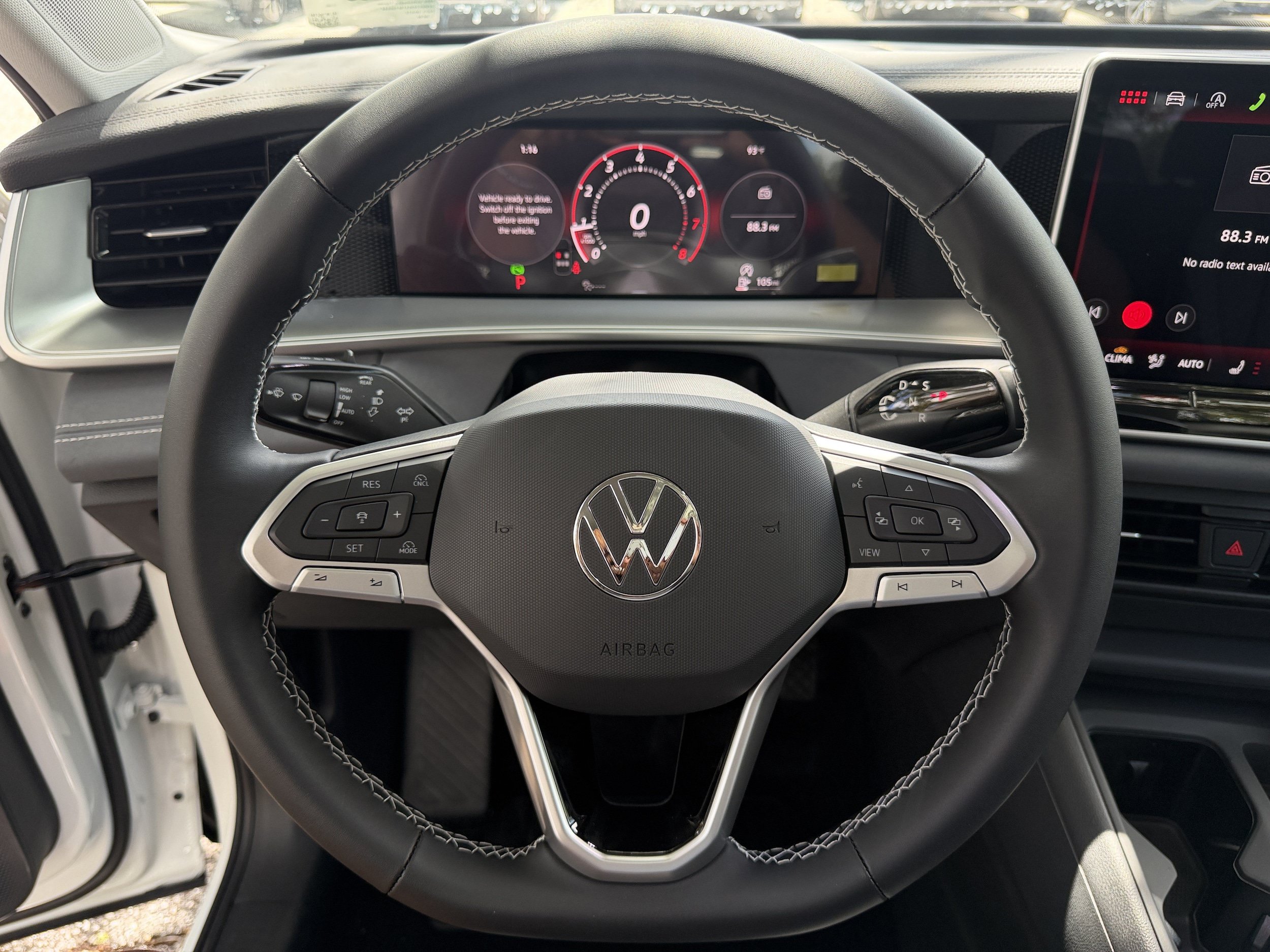 New 2026 Volkswagen Tiguan SE FWD image 33