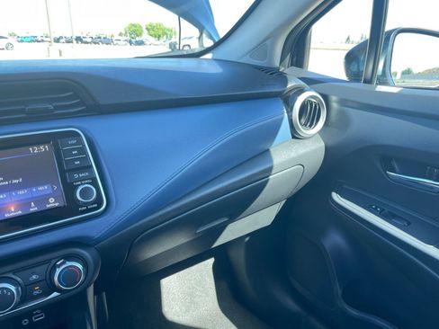 Used 2025 Nissan Versa SV image 33