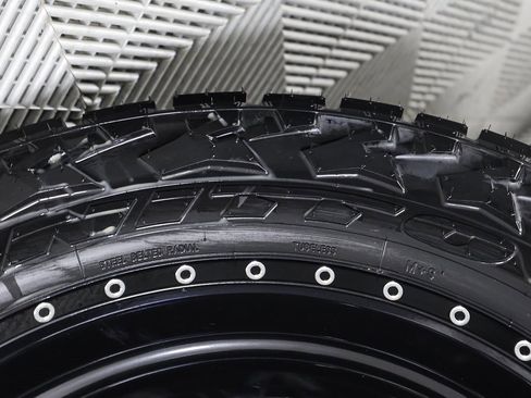 Used 2025 Ford F450 Platinum w/ FX4 Off-Road Package image 52