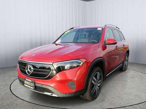 Used 2023 Mercedes-Benz EQB 300 4MATIC image 4