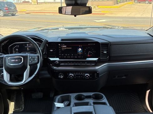 Used 2022 GMC Sierra 1500 Elevation AWD/4WD image 7