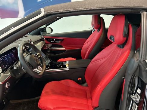 Used 2024 Mercedes-Benz CLE 450 4MATIC Cabriolet image 12
