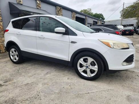 Used 2013 Ford Escape SE FWD image 3