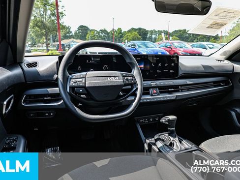Used 2025 Kia K4 FWD image 27