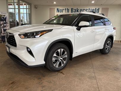 Certified 2026 Toyota Highlander XLE