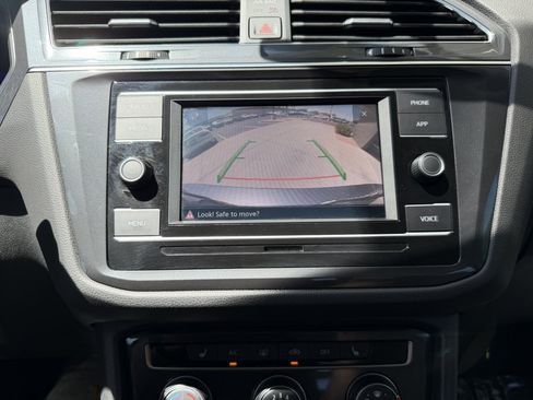 Used 2022 Volkswagen Tiguan S FWD image 20