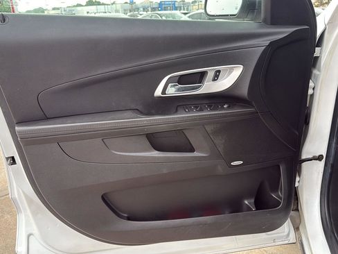 Used 2017 Chevrolet Equinox LT w/ Convenience Package FWD image 13