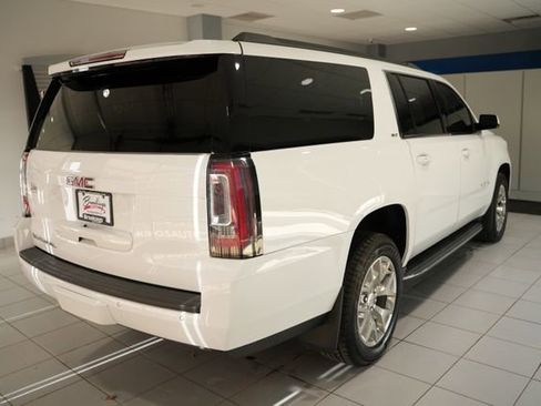 Used 2020 GMC Yukon XL SLT AWD/4WD image 7