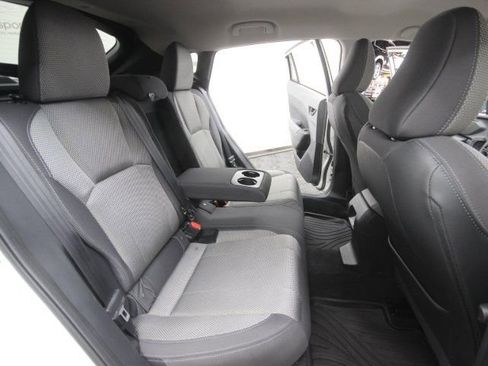 Used 2024 Subaru Crosstrek 2.0i Premium image 20