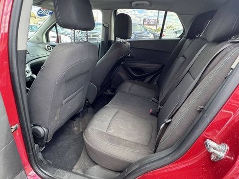Used 2015 Chevrolet Trax LT w/ LPO, Protection Package FWD image 6