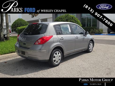 Used 2012 Nissan Versa 1.8 S FWD image 5
