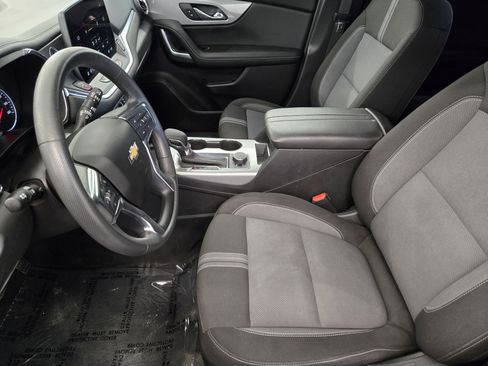 Used 2024 Chevrolet Blazer LT w/ Convenience Package FWD image 13