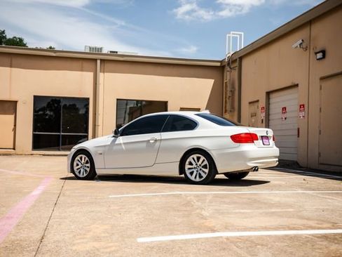 Used 2011 BMW 328i xDrive Coupe AWD/4WD image 33