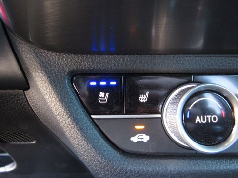 Certified 2025 Acura ADX A-Spec image 24