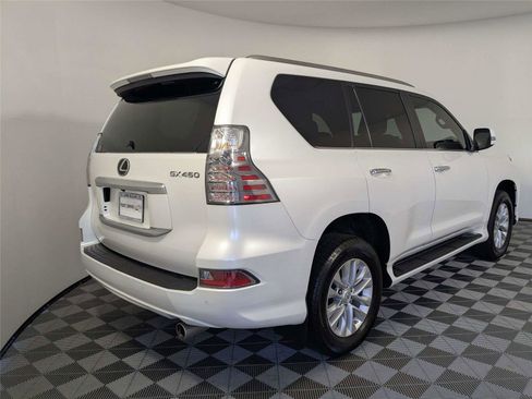 Used 2023 Lexus GX 460 Premium w/ Premium Package AWD/4WD image 5