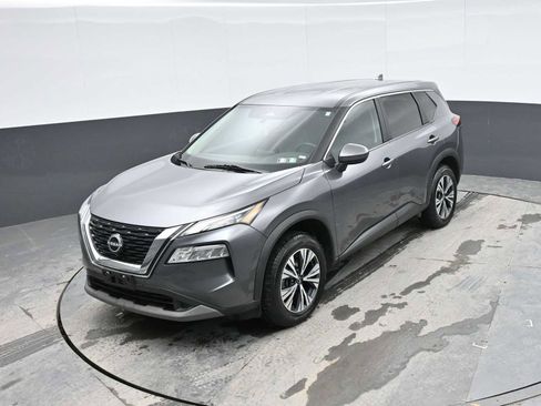 Used 2023 Nissan Rogue SV image 32