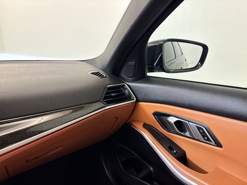 Used 2023 BMW 330i Sedan image 23