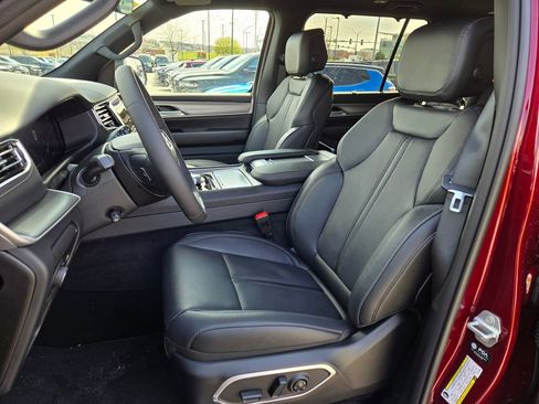 New 2026 Jeep Grand Wagoneer Limited AWD/4WD image 14