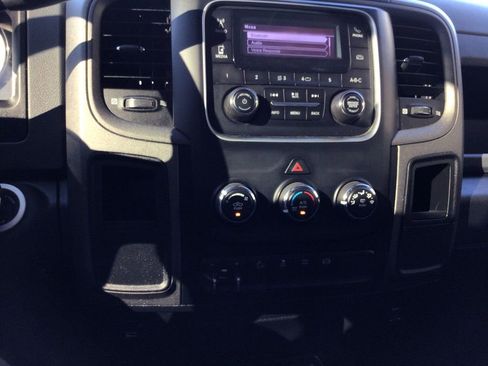 Used 2018 RAM 2500 Tradesman w/ Chrome Appearance Group image 14