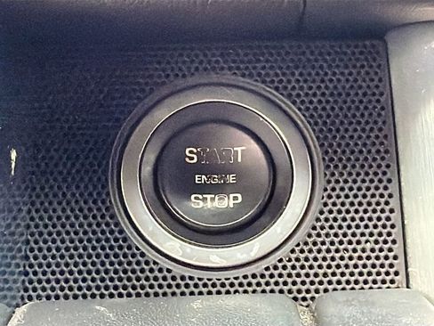 Used 2019 Land Rover Range Rover HSE image 35