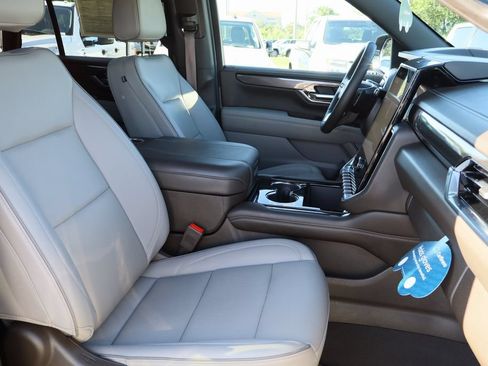 Certified 2025 GMC Yukon Elevation w/ Technology Package RWD image 34