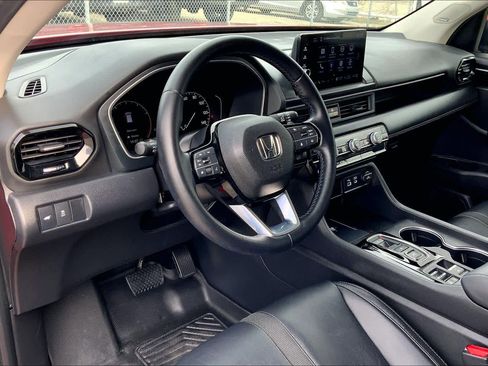 Used 2023 Honda Pilot Touring image 16