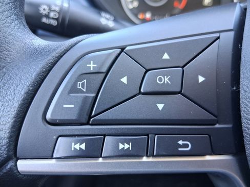 New 2025 Nissan Versa SV w/ Trunk Package image 10