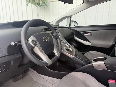 Used 2012 Toyota Prius Prime Plug-In Hybrid image 11