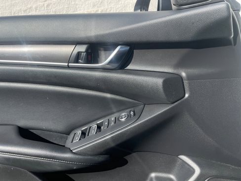 Used 2022 Honda Accord Sport Special Edition image 16