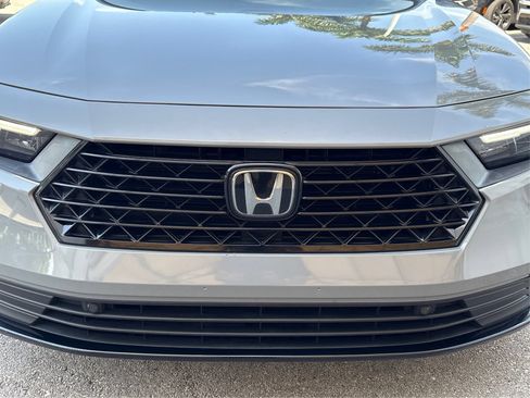 Used 2024 Honda Accord Touring image 12