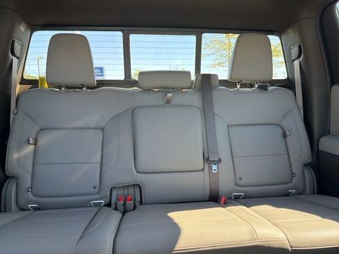 Used 2025 Chevrolet Silverado 1500 LTZ AWD/4WD image 31