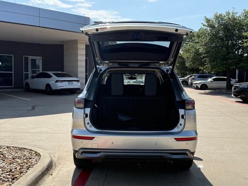 Used 2025 Mitsubishi Outlander SE FWD image 5