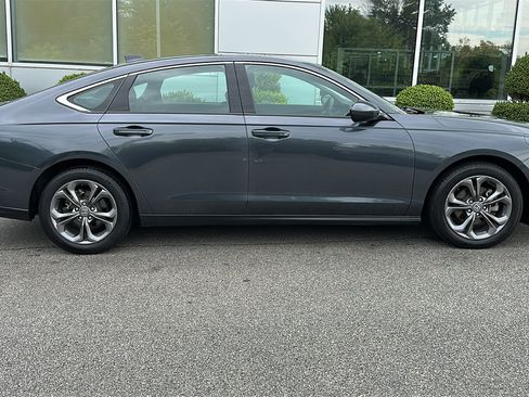 Used 2024 Honda Accord EX image 25