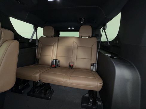 New 2026 Chevrolet Suburban High Country w/ LPO, Get Active Package AWD/4WD image 26