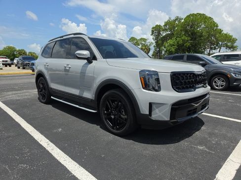 Certified 2025 Kia Telluride EX X-Line AWD/4WD image 3