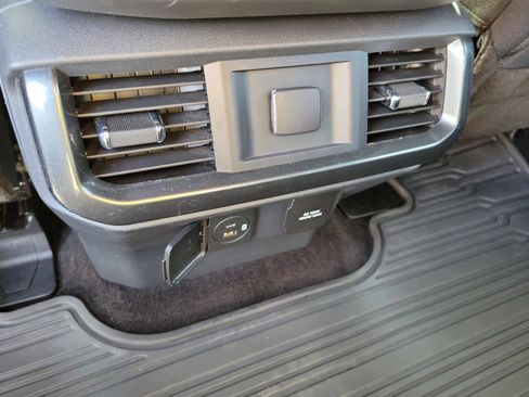 Used 2022 Ford F150 XLT w/ Equipment Group 302A High image 10