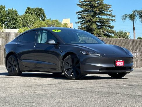 Used 2024 Tesla Model 3 Standard Range RWD image 1