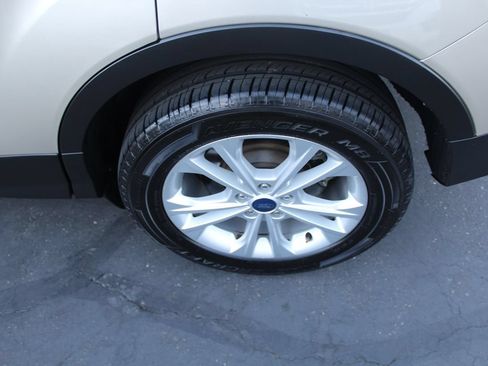 Used 2018 Ford Escape SEL FWD image 14