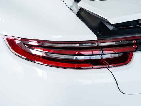 Used 2020 Porsche Panamera 4 image 25