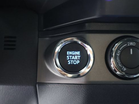 Used 2023 Toyota Tacoma TRD Sport AWD/4WD image 24