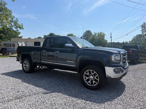Used 2017 GMC Sierra 1500 SLT w/ SLT Premium Package AWD/4WD image 8