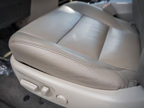 Used 2020 Toyota Sienna XLE image 35