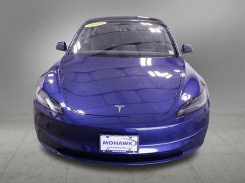 Used 2025 Tesla Model 3 Long Range image 9