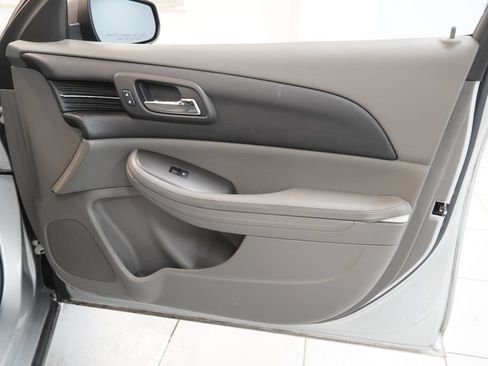 Used 2013 Chevrolet Malibu LS FWD image 29