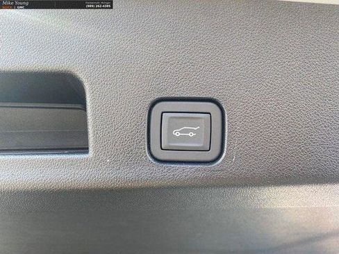 New 2026 GMC Acadia Elevation w/ Elevation Premium Package AWD/4WD image 6