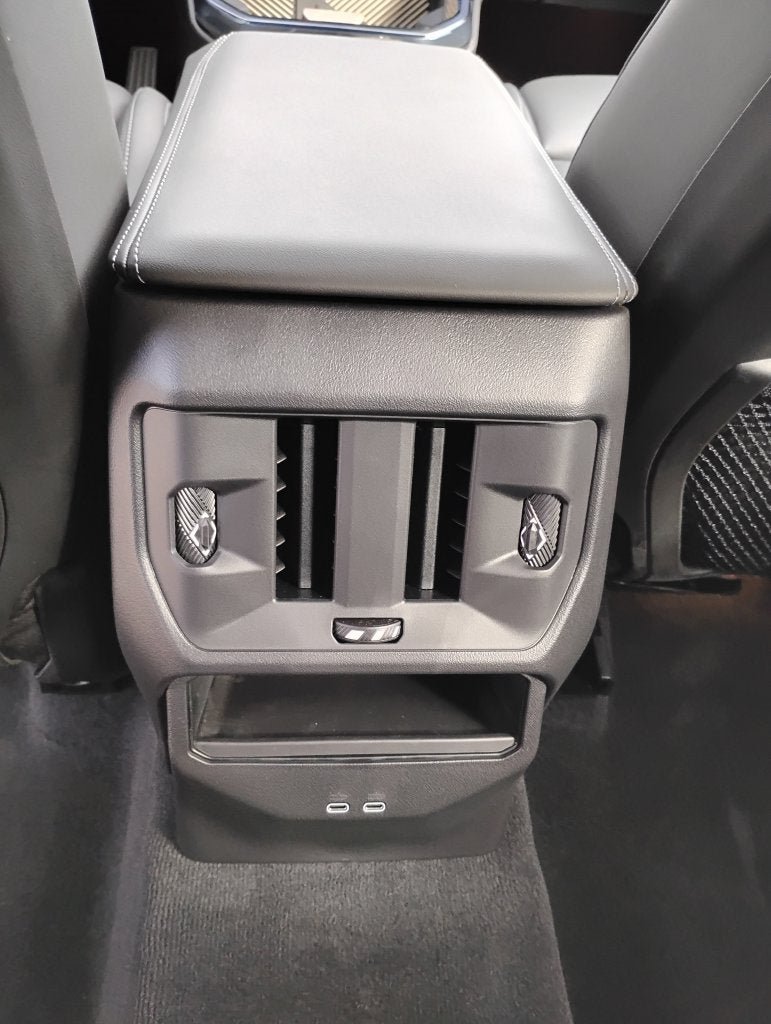 Used 2025 BMW X3 xDrive30i w/ Premium Package AWD/4WD image 16