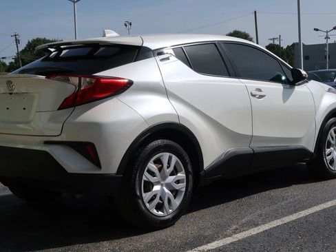 Used 2021 Toyota C-HR LE image 14