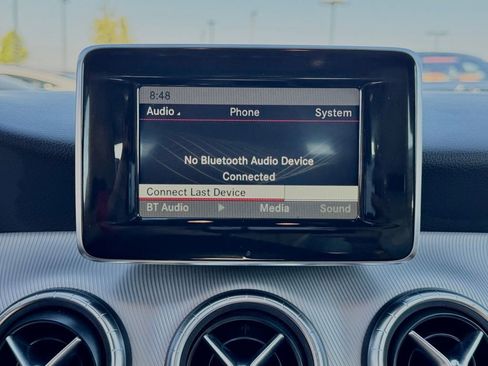 Used 2014 Mercedes-Benz CLA 250 image 25