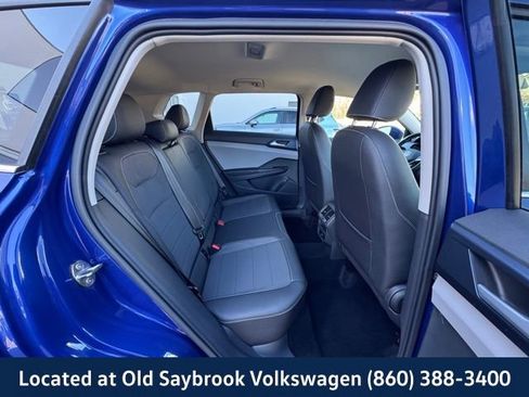 Certified 2024 Volkswagen Taos SE image 20